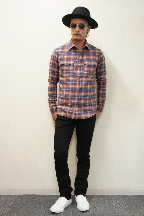 フェード感のあるシャツ！【LOUNGE LIZARD】【ラウンジリザード】No.4208 AIRYCOTT TWILL VINTAGE CHECK SHIRTS☆そして、とんてい。_b0108653_04353411.jpg