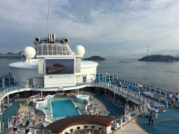 瀬戸内海クルーズ。橋の下、くぐりまくり！:ダイヤモンドプリンセス2016_f0054556_17025877.jpg