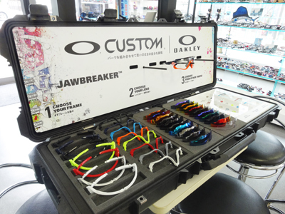 オークリーサングラスJAWBREAKER(ジョウブレイカー)カスタムアイウェアフェア8月30日まで開催!_c0003493_14470548.jpg