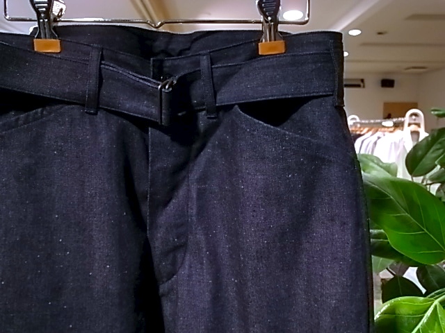 COMOLI Belted Denim Pants : TRUNK