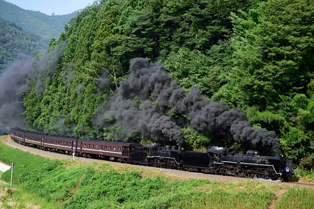 SL山口 5両セット 室内灯付き 2026年SLやまぐち号復活！運転日・車内の楽しみ方・撮影スポットもご