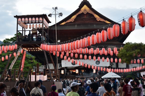 善光寺お盆縁日、精霊会。_b0050067_16241221.jpg