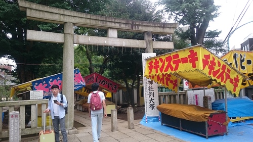 「祭りの準備」_a0075684_0372864.jpg