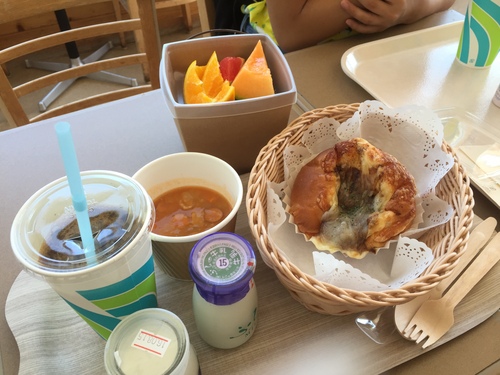 8月23日 火曜日のひとログヽ( ‘ω’ )ノ ドバイからランクル200ディーゼル到着♫_b0127002_16415359.jpg