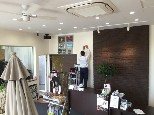 8月23日 火曜日のひとログヽ( ‘ω’ )ノ ドバイからランクル200ディーゼル到着♫_b0127002_17255984.jpg
