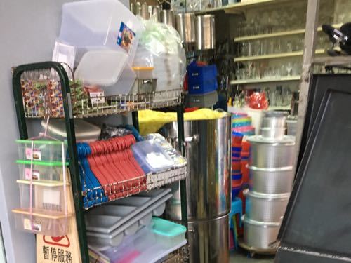 シンガポールの日用品+食品パッケージ補足 : これ、誰が シンガポールの日用品+食品パッケージ補足 : これ、誰が