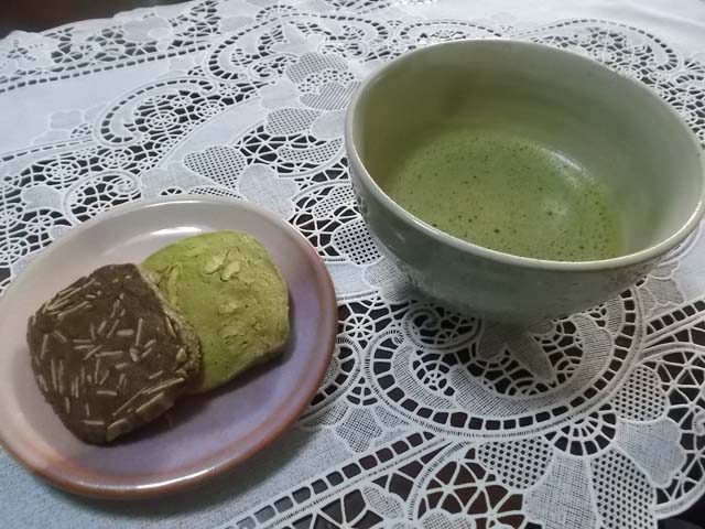 抹茶クルミとココアアーモンドクッキー_f0019498_1459195.jpg