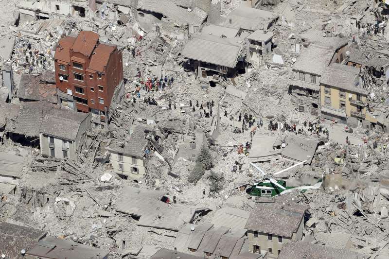 イタリア中部地震の悲喜3話…_a0136671_2315410.jpg