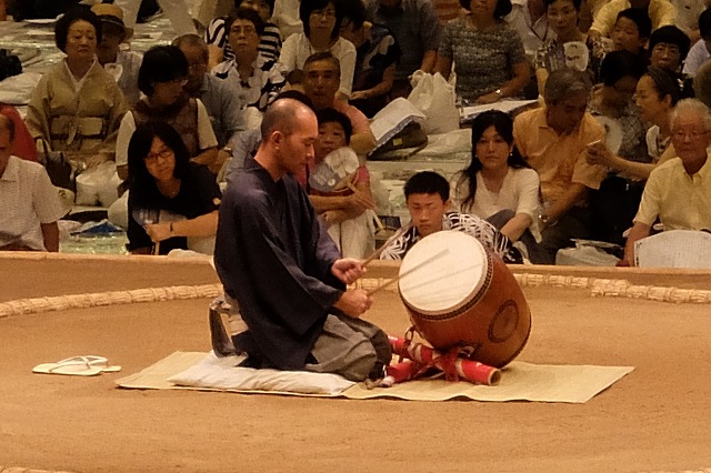 ■　大相撲巡業場所に行く　　　16.8.25_e0339873_20175780.jpg