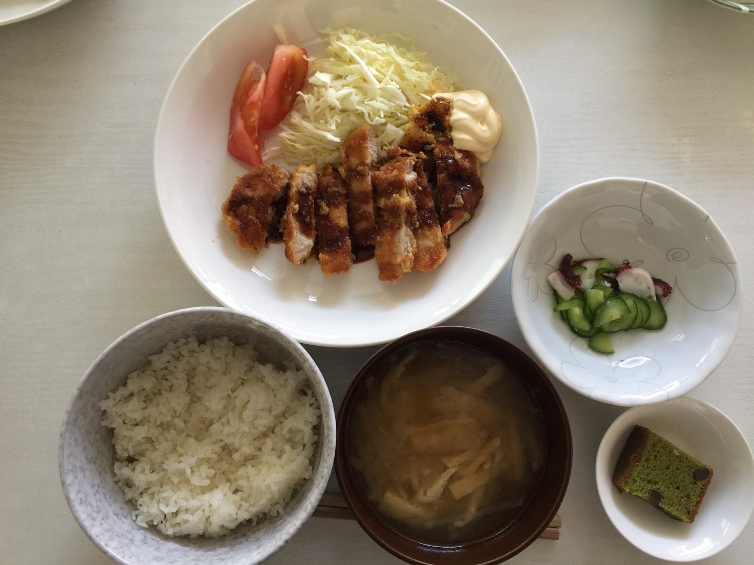 日だまり工房昼食　トンカツ定食_c0357519_16273338.jpg