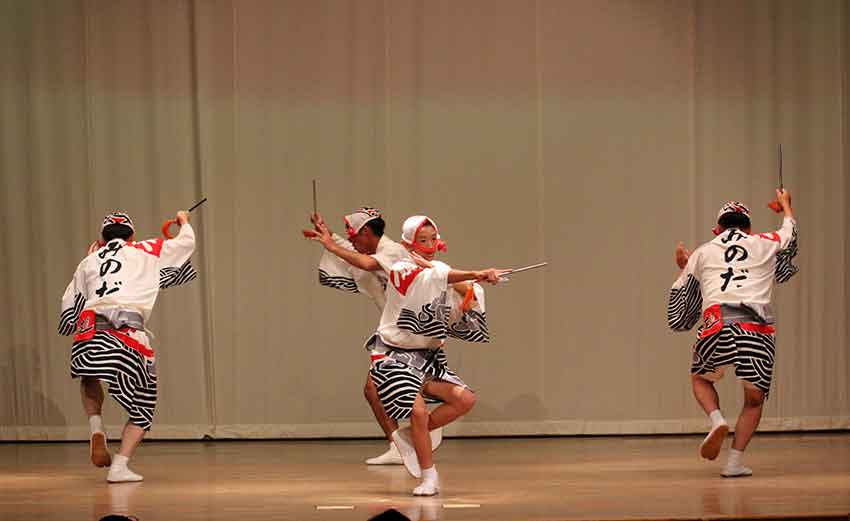 2016年吉野川市チャリティー選抜阿波踊り大会-06♪みのだ連♪_d0058941_1954111.jpg