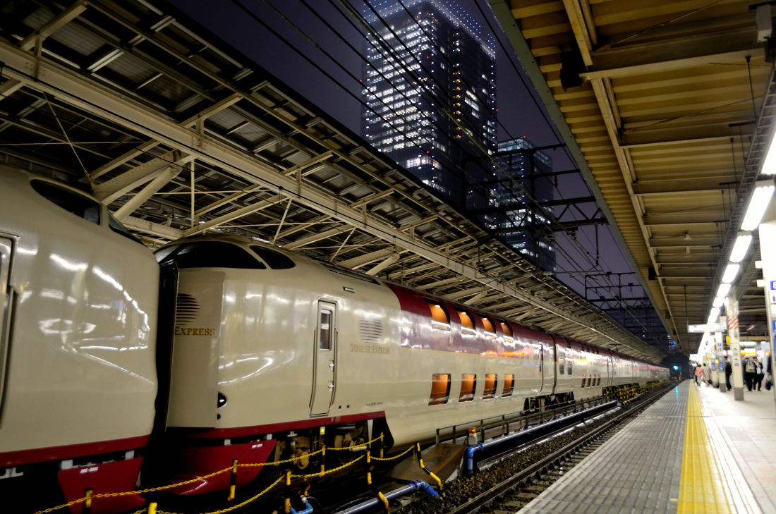 ☆〔 東海道線・上野東京ライン：撮影 〕☆ 【 夜の東京駅でサンライズエクスプレス撮り 】 _c0087158_15441765.jpg