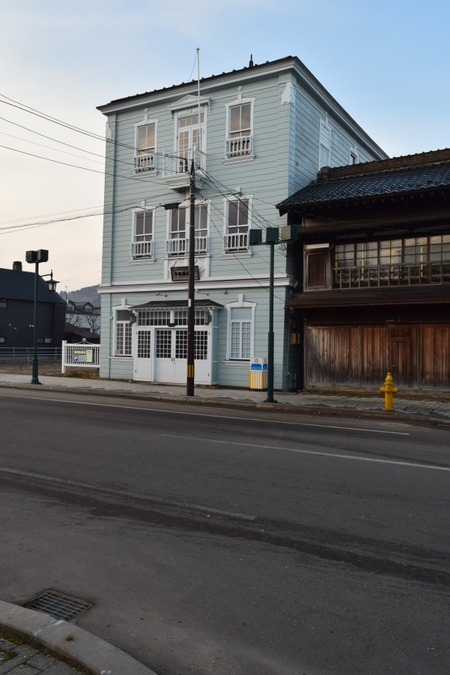 函館市弁天町の旧堤商会(函館の建築再見)_f0142606_4324385.jpg