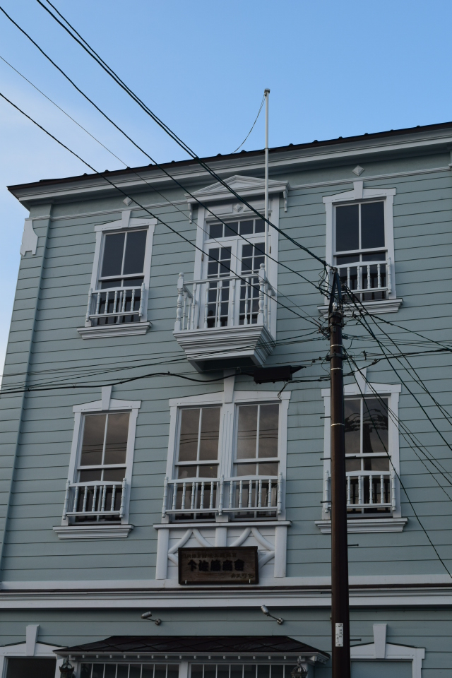 函館市弁天町の旧堤商会(函館の建築再見)_f0142606_534619.jpg