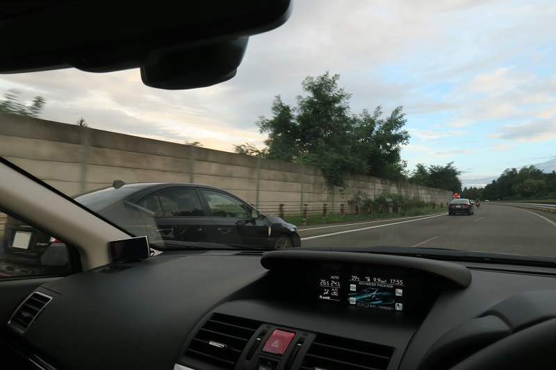 レヴォーグSTIスポーツの乗り心地_f0076731_21352748.jpg