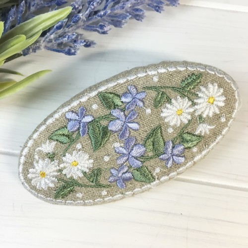 スミレとマーガレット刺繍のバレッタと湘南ねぶた_a0046748_23003967.jpg