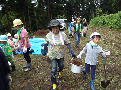 ふれあい森林教室 in 「森から考えるＥＳＤ学びの森」　夏２回目_c0355655_10031249.jpg