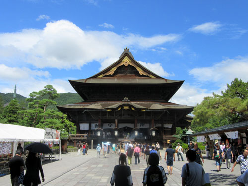 八方尾根変じて善光寺_e0048413_18111262.jpg