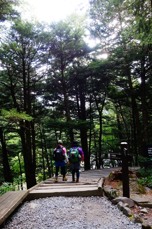 長野県に癒やされよう その9～嘉門次小屋 穂高神社奥宮_a0287336_20205543.jpg