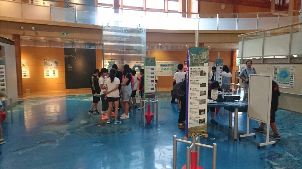 火山科学館 こんにちは 東小です