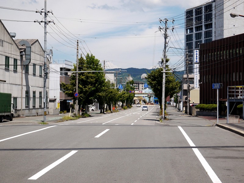 　　川のある風景_b0093754_0493017.jpg