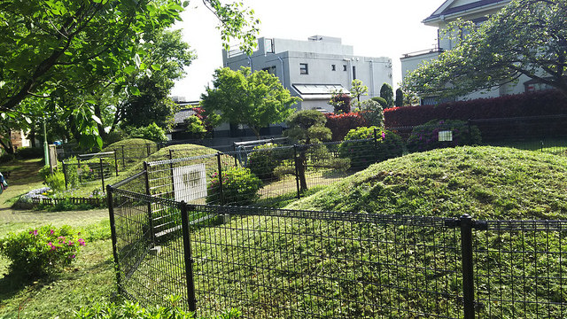 十三塚考、古墳群と十三仏とときどき即身成仏_b0116271_16132865.jpg
