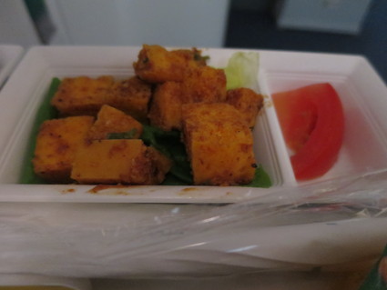 ANA844機内食；早朝羽田に着く前に食べる カレー的な朝ごはん_c0212604_21525248.jpg