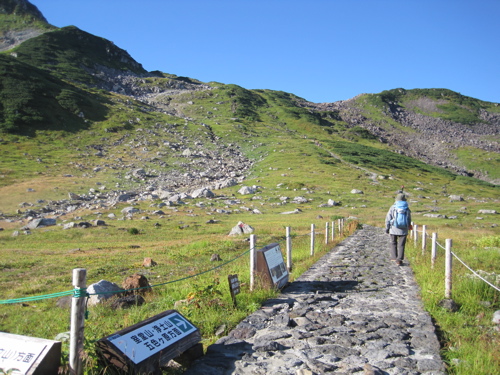 立山・室堂山へ_a0164011_20371523.jpg