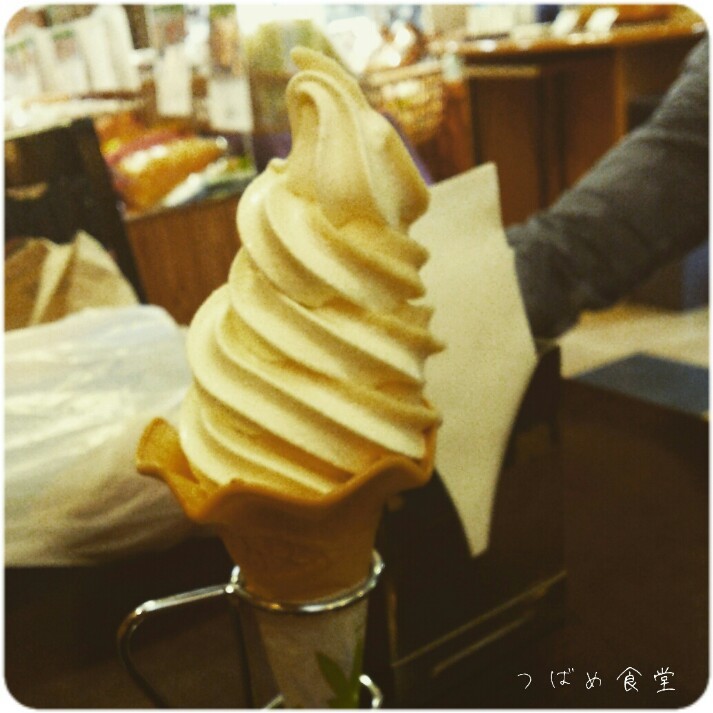 もち吉 De ソフトクリーム つばめ食堂 もち吉 De ソフトクリーム つばめ食堂