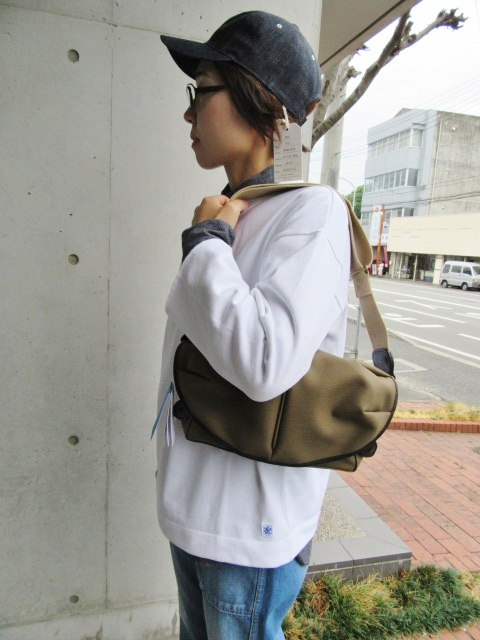 Glacon (MADE in France) ･･･ WIDE SOLID LONG TEE！★！ (再)_d0152280_2382396.jpg