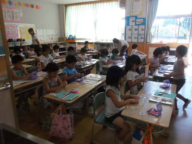 孫の授業参観日_f0019498_1351346.jpg