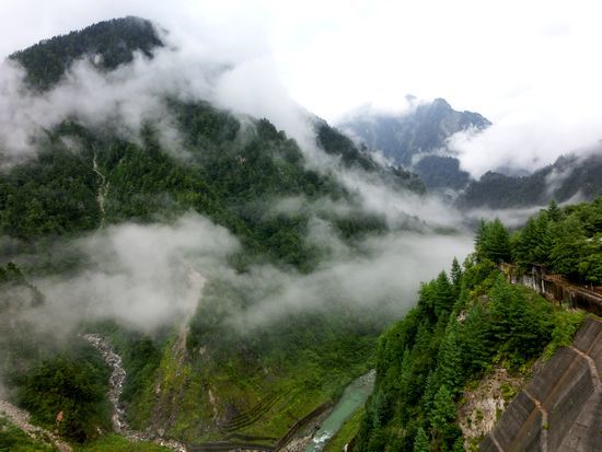 立山へ　その３～黒部ダム_f0084573_23535518.jpg