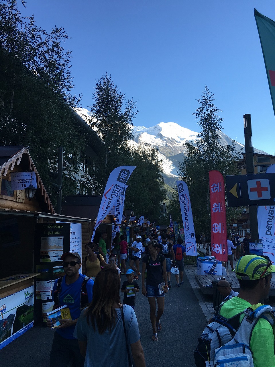 UTMB２０１６　出発から受付（選手登録）まで_c0337813_07252413.jpg