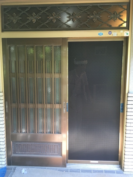玄関網戸_e0243413_14224434.jpg