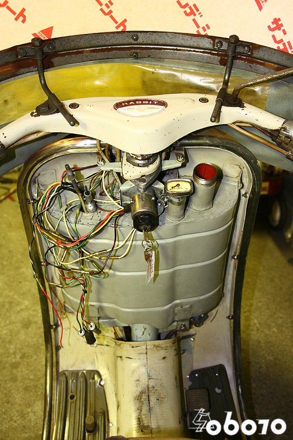 1961 ラビット S601B スーパーフロー ⑤ 配線とエンジン始動 