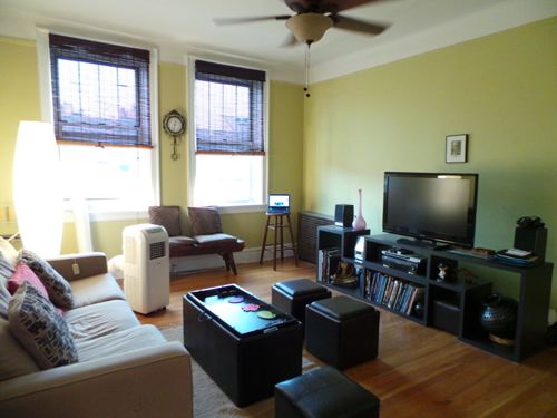 2BR Apartment in Jackson Heights, NY.     To SHARE ONLY about 30-45 DAYS/Year_e0111128_9105556.jpg