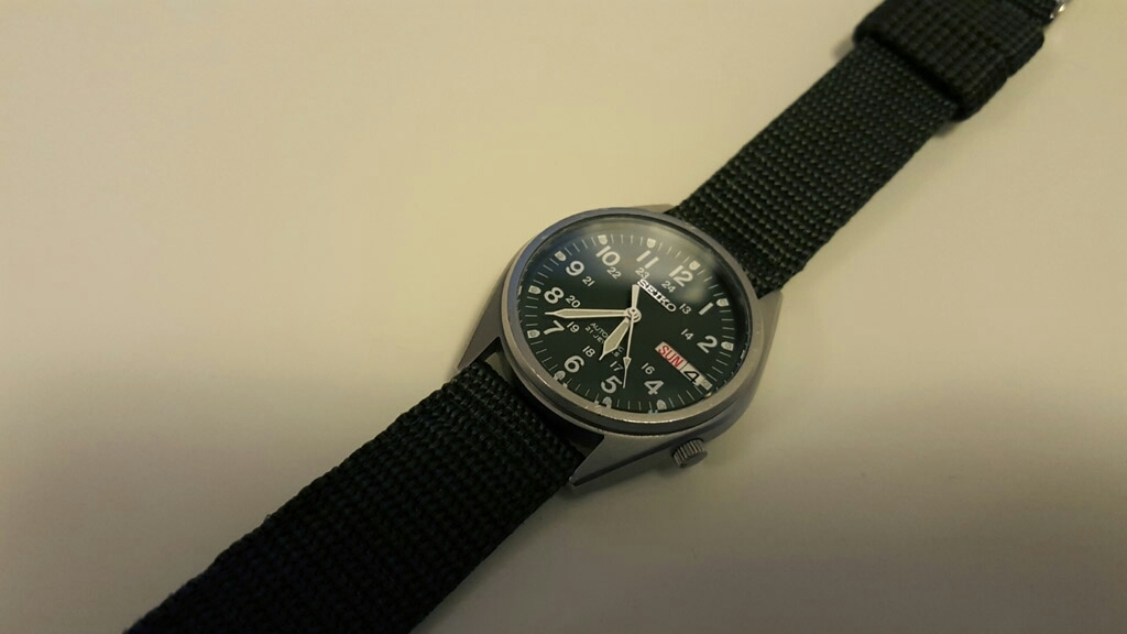 完動 SEIKO ボーイズミリタリー 7S26-3060 浸か カーキ文字盤 完動 SEIKO ボーイズミリタリー 7S26-3060 浸か カーキ文字盤