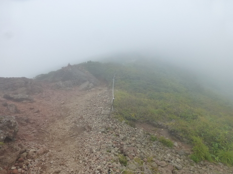 栗駒山は霧中でした_e0148212_17451240.jpg