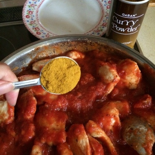 コストコのクラシコトマトソースで鶏肉のトマトカレー煮 陽のあたりすぎないキッチン 手作りばんざいヾ 喜 W ノ