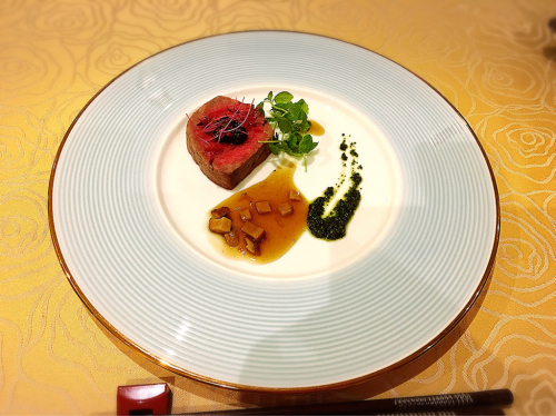 トゥ・ラ・ジョア_e0292546_03343100.jpg