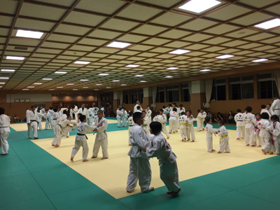 東福岡柔道教室の皆さんお世話になります☆_b0172494_23114949.jpg