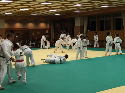 東福岡柔道教室の皆さんお世話になります☆_b0172494_23245179.jpg