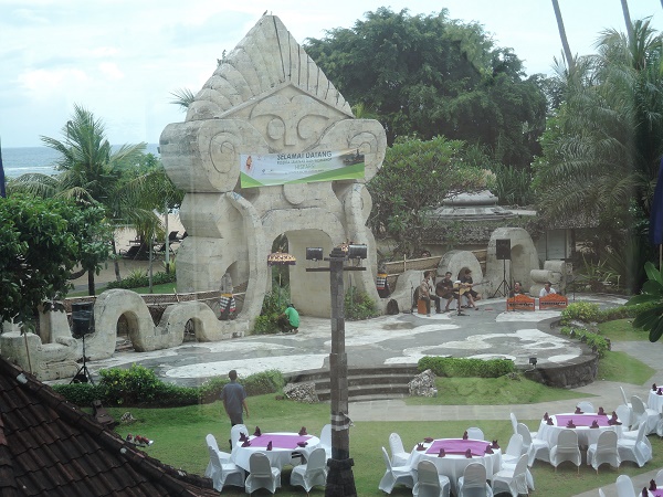 e0087008_1385917.jpg