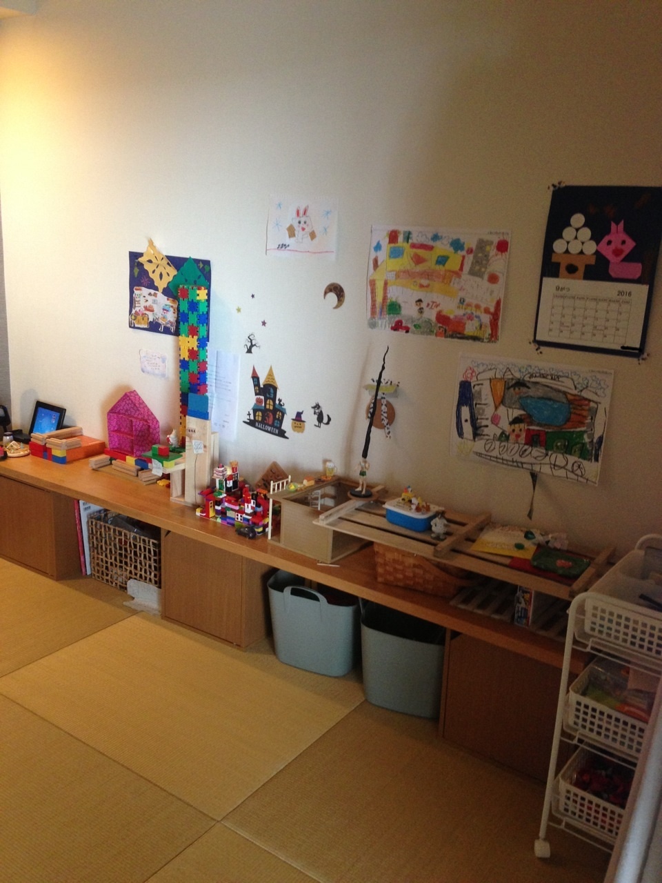 和室の新しいゴミ箱、ついに手をつけた子供部屋壁紙。_f0370138_10221235.jpg
