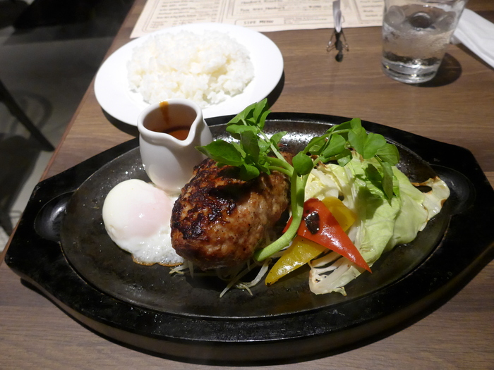 吉祥寺「ボングーハンバーグ」へ行く。_f0232060_1782454.jpg