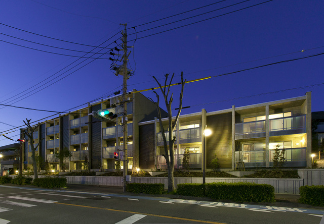 ガーデンハウス大谷町Ⅰ/集合住宅/賃貸マンション/RC造４階建(三重県津市2013)_a0125470_11361433.jpg