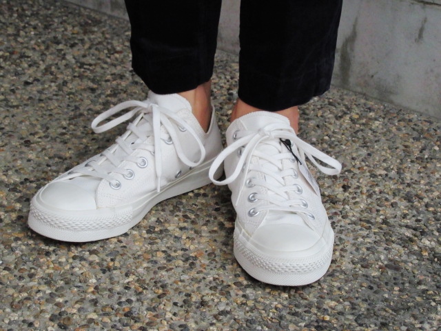 KIFFE USA ・・・ 細ウネCORDUROY TAPERED ANKLE PANTS!★!_d0152280_732184.jpg