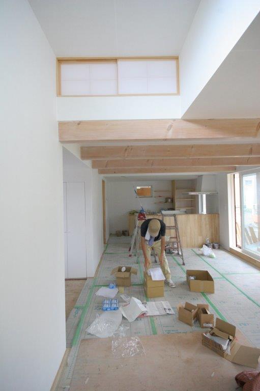 空間の調和と梁塗装_b0349892_21584652.jpg