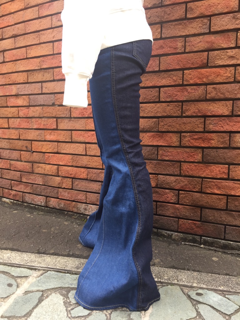 イージーベルボトム Sapporo Staff Blog