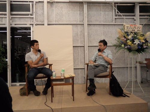 角幡唯介さんのトークショー&サイン会(1)_e0249060_10211239.jpg